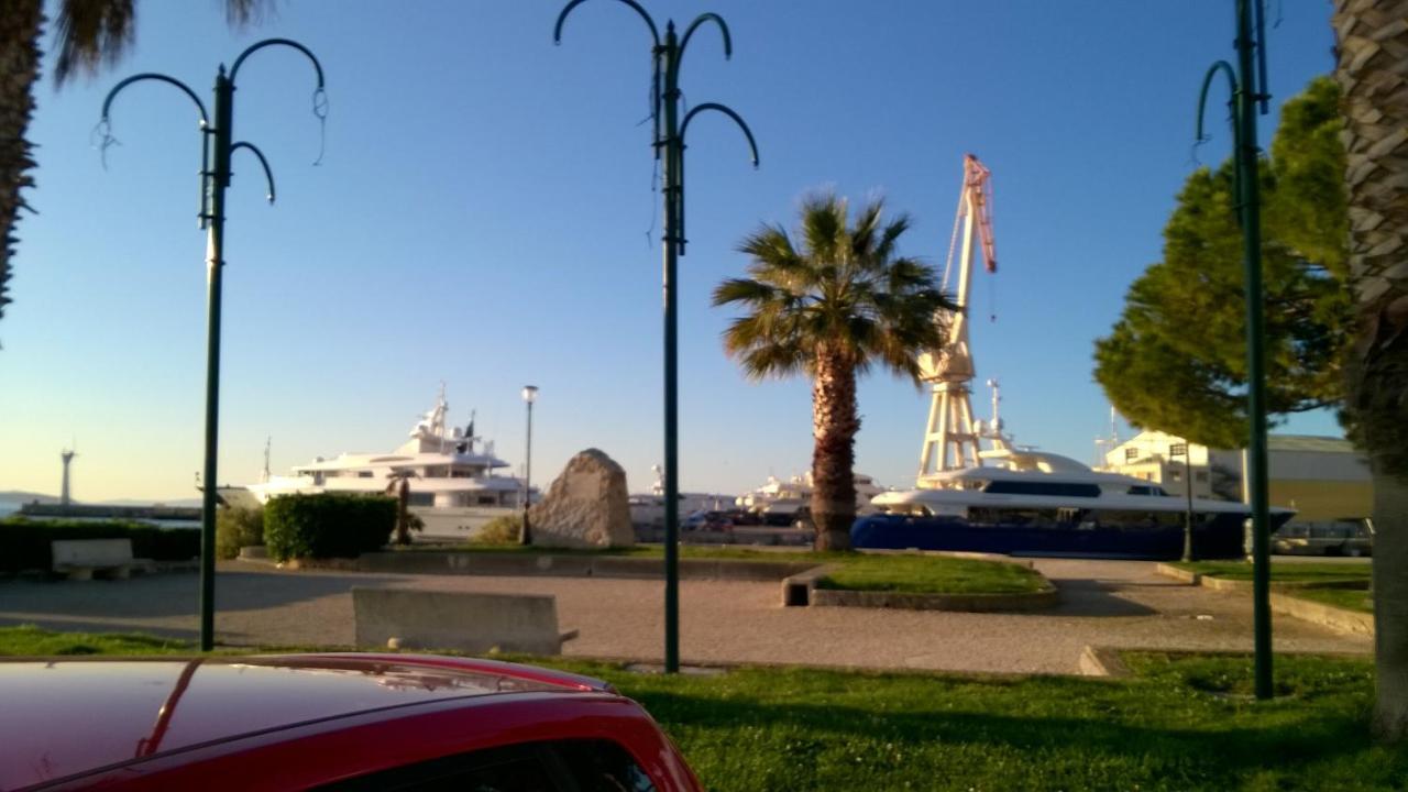 Le Grand Madier La Ciotat Bagian luar foto